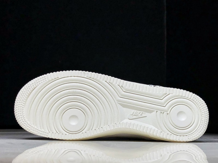 the ow x nike air force 1 low complexcon ao4297-100