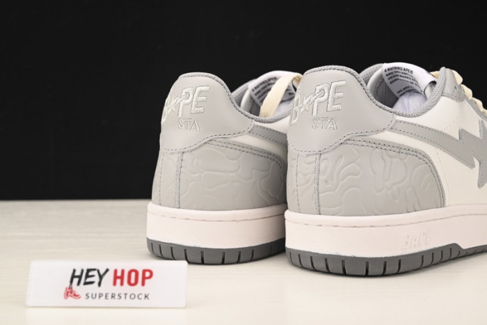 a bathing ape court sta light grey cream hp33-121