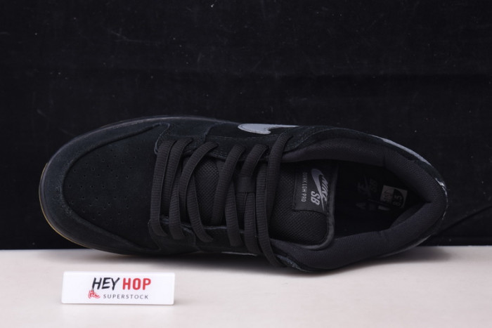 nike sb dunk low “fog” bq6817-010